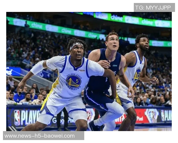 科尔怀念卢尼在大通中心的热烈掌声期待再次相聚的美好时刻 科尔怀念卢尼在大通中心的热烈掌声期待再次相聚的美好时刻